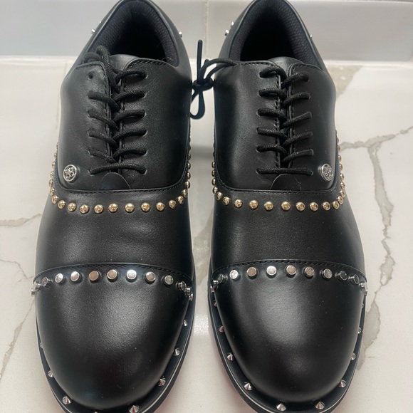 GFORE NEW Women’s Golf Shoe - Black leather with studs Size 9 - Picture 2 of 6